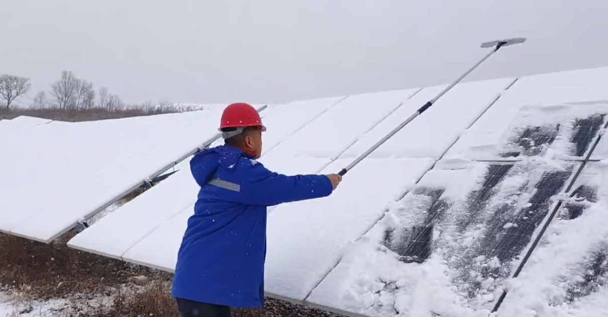 福山漫銀沙 風(fēng)雪運維人.png